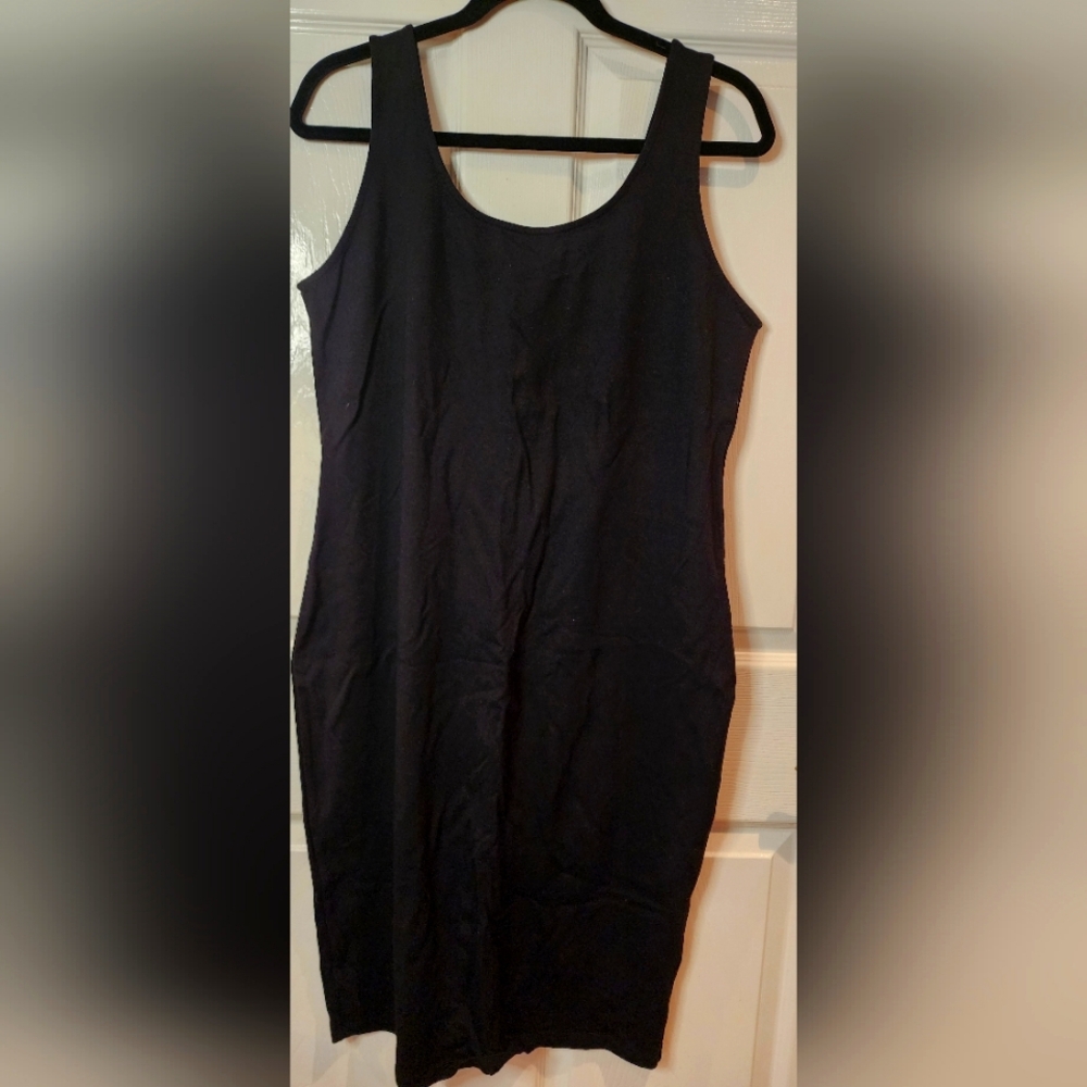 Forever 21 black fitted dress size 2x